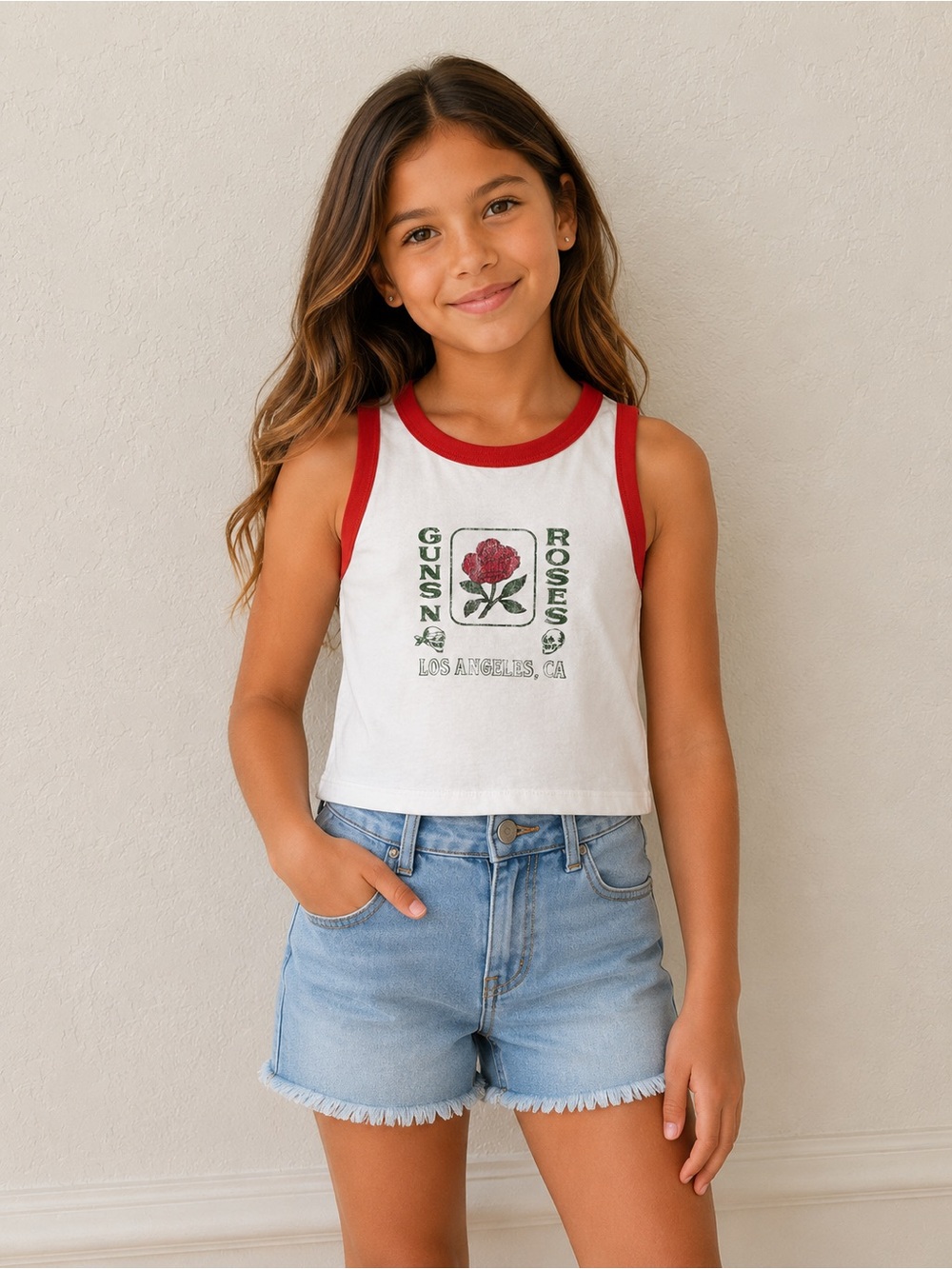 Girls Large (fits like a girls medium) Guns N Roses Graphic Cropped Tank Top